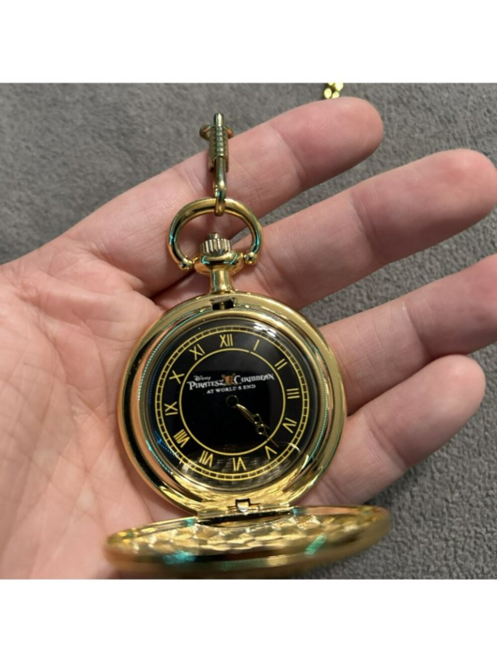 Disney Pirates of the Caribbean VTG Promo Pocket Watch – Fully Working - Picture 4 of 6